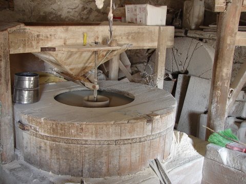 wheat being boiled up to make bulgur